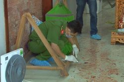 Ngủ qua đêm ở nhà bạn gái, người đàn ông bất ngờ bị chém tử vong, tạt xăng rồi đốt xác