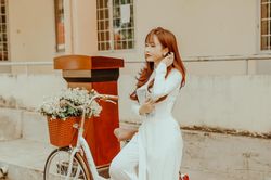Vợ hai Minh Nhựa khoe ảnh 'thanh xuân vườn trường', kể về quá khứ bá đạo