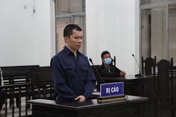 Giải quyết xích mích bằng… dao!