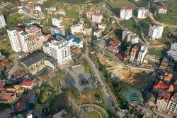 Khoét núi, chặt cây để xây khách sạn trên núi Tam Đảo