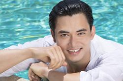Lê Anh Huy - Nam vương người Mỹ gốc Việt cao 1m91 vào vai Thúc Sinh trong phim 'Kiều