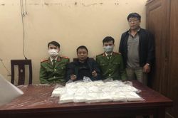 Trinh sát dầm mưa trong đêm mật phục bắt giữ đối tượng mua bán 19 bánh heroin