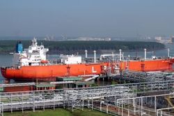Tăng 22% thời gian khai thác cầu cảng kho cảng PVGas Vũng Tàu