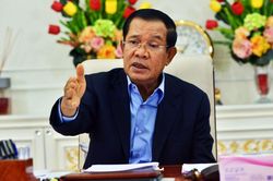 Thủ tướng Campuchia cho tất cả học sinh lớp 12 tốt nghiệp không cần thi