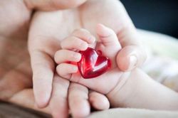 Chăm sóc trẻ mắc tim bẩm sinh thế nào?