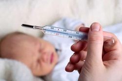 Đi khám bác sĩ ngay nếu con bạn có những triệu chứng này
