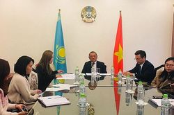 Đại sứ quán Kazakhstan mong muốn tăng cường hợp tác với Việt Nam, công chiếu phim sử thi hoành tráng
