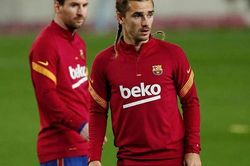 Griezmann gây sốc với pha bỏ lỡ tệ nhất năm trước Sociedad