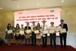 Xét danh hiệu thi đua, có cần sáng kiến kinh nghiệm?