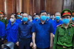Bị cáo Đinh La Thăng: 'Không thể bắt tôi chịu trách nhiệm hình sự'