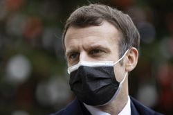 Tổng thống Pháp Macron mắc COVID-19