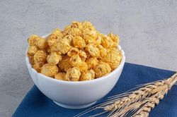 Món ngon: Cách làm bắp rang bơ ngon tuyệt tại nhà