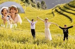 Hà Kiều Anh cùng 3 con khám phá Mù Cang Chải