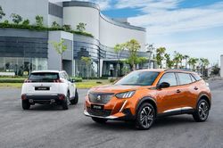 Với tài chính 800 triệu, chọn tân binh Peugeot 2008 hay Toyota Corolla Cross?