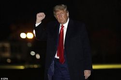 CNN: Ông Trump nói sẽ nhất quyết không rời Nhà Trắng