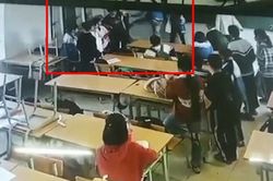 Công an vào cuộc vụ phụ huynh xông vào lớp đánh bạn của con