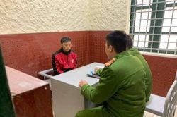 Đi săn, súng bị cướp cò bắn chết bạn