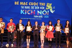 Trao 9 HCV và 15 HCB cuộc thi Tài năng trẻ diễn viên Kịch nói - 2020