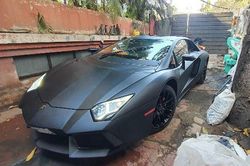 Chiếc 'siêu xe' Lamborghini Aventador này chưa đến 350 triệu đồng