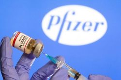 Mỹ điều tra các trường hợp dị ứng với vaccine Covid-19 của Pfizer