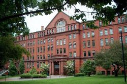 Harvard công bố số sinh viên được chấp nhận trong kỳ nộp đơn sớm