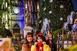 Hà Nội: Các nhà thờ lớn trang hoàng chờ đón giáng sinh