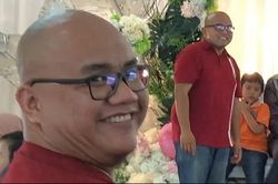 Khoảnh khắc gây sốc khi một người gặp 'bóng ma sống' của chính mình