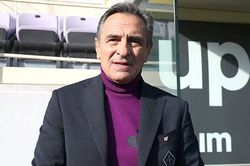 Cesare Prandelli: Chỉ tình yêu với Fiorentina là không đủ