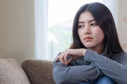 Sự thật phát hiện sau khi chạm mặt 'tình một đêm' của bạn cùng phòng