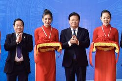 Phó Thủ tướng dự triển lãm kinh tế tập thể, hợp tác xã lớn nhất từ trước đến nay