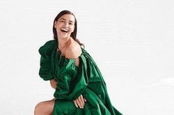 Siêu mẫu Irina Shayk rạng rỡ trong bộ ảnh thời trang mới