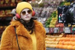 Selena Gomez xinh đẹp trở lại phim trường sau thời gian 'ở ẩn'