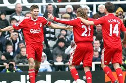 Những chiến thắng sân khách đáng nhớ của Liverpool