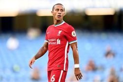 Thiago Alcantara sẽ trở lại thi đấu cho Liverpool thời gian tới?