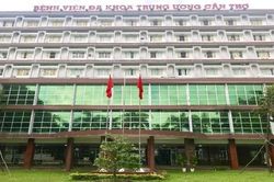 Bác sĩ Bệnh viện Đa khoa trung ương Cần Thơ cứu sống một người bị đâm thủng bụng