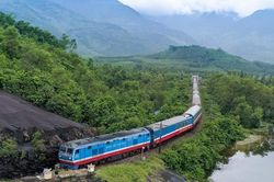 Ngành đường sắt giảm 50% giá vé tàu hỏa trong tháng 1/2021