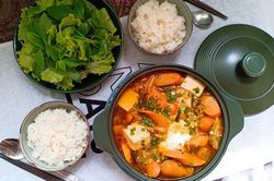 Cách nấu canh kim chi xúc xích đúng chuẩn Hàn Quốc