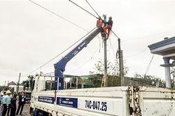 Điện lực Vĩnh Linh nỗ lực vượt khó, vươn lên hoàn thành nhiệm vụ