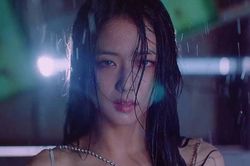 MV Lovesick Girls có một cảnh quay tưởng đơn giản lại là 'nhiệm vụ bất khả thi' với Jisoo