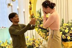 Ảnh cầu hôn của Quý Bình
