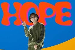 Gwangju điêu khắc tôn vinh J-Hope BTS với hàng ngàn thông điệp