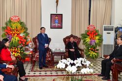 Bí thư Thành ủy Hà Nội chúc mừng Tòa Tổng Giám mục Hà Nội nhân dịp Giáng sinh 2020