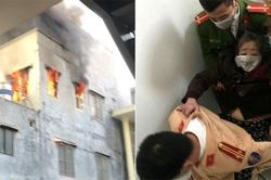 Cụ bà mắc kẹt trên trên tầng 3 căn nhà đang cháy