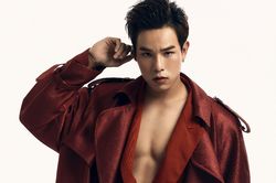 Dee Trần (The Voice) tung nhạc mới trước thềm Giáng sinh, khiến chị em ngất ngây vì body 'mlem mlem'