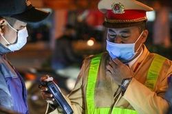 'Ma men' xin cứu viện từ người thân khi gặp cảnh sát 141