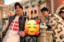 Khoảnh khắc 'ngọt ngào' giữa V và J-Hope BTS khiến ARMY 'đổ gục'