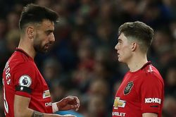 MU: Bruno Fernandes chỉ bảo đồng đội ngay lúc ăn mừng bàn thắng