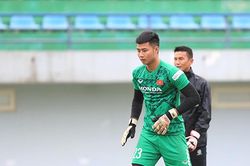 Văn Toản và áp lực phải thể hiện