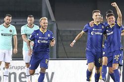 Trực tiếp Hellas Verona vs Inter Milan: Không dễ bắt nạt Verona đâu, Conte