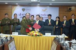 Quản lý thị trường và Bưu điện Việt Nam phối hợp xử lý hàng hóa kinh doanh gửi qua bưu điện